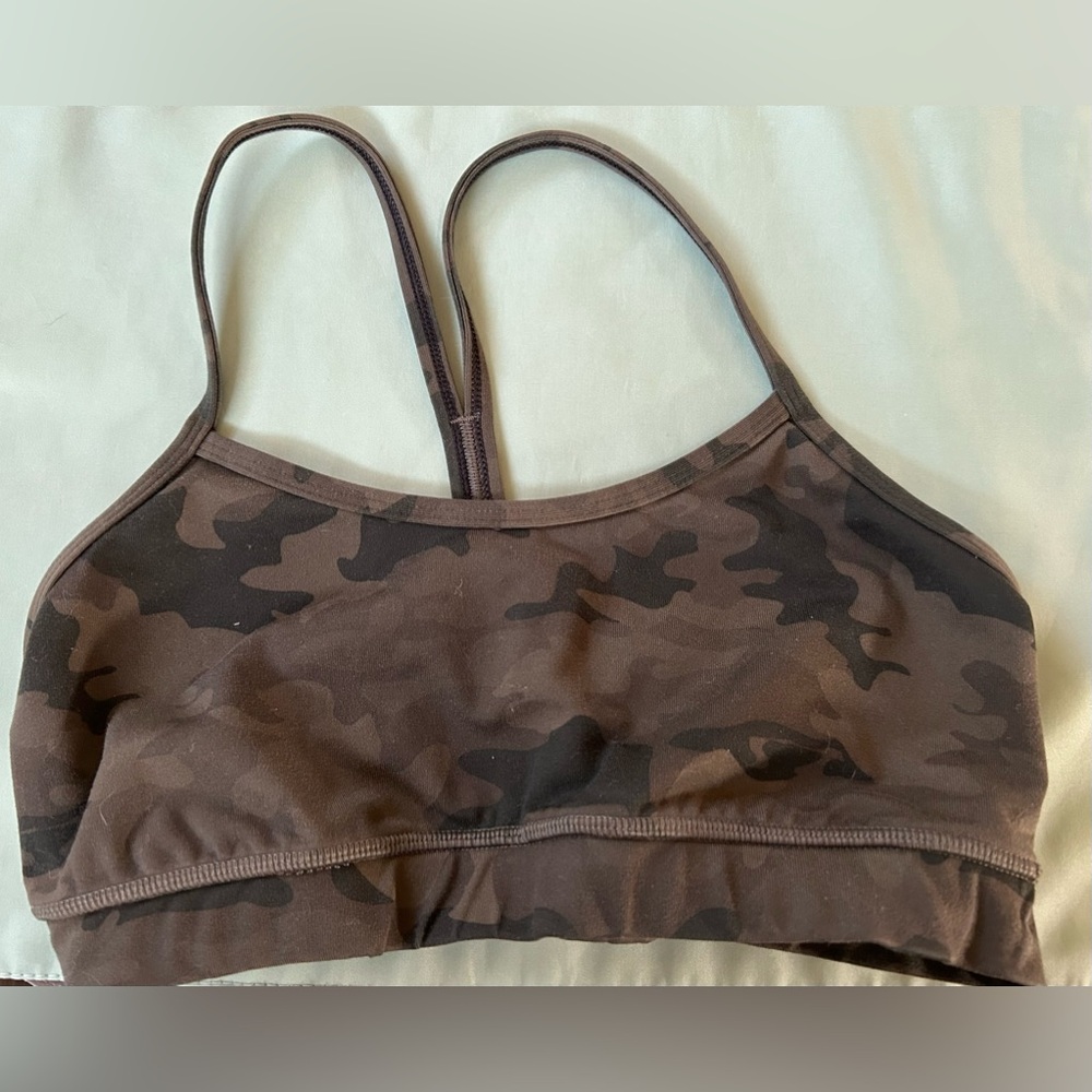 Lululemon Sports Bra Size 6 (Medium)